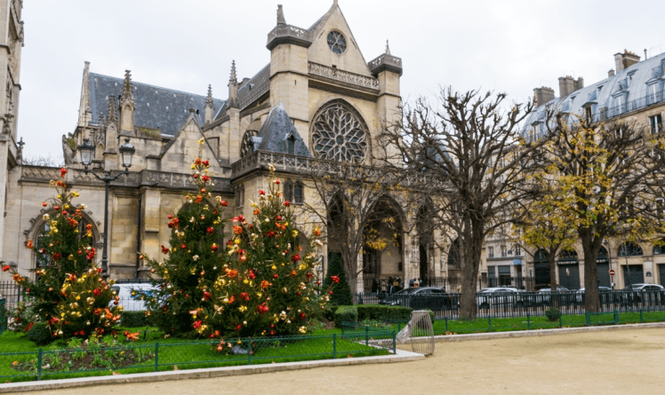 christmas in paris